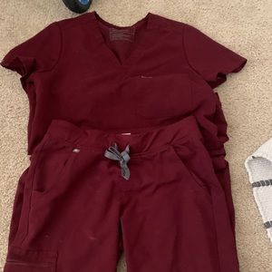 Figs top xtr small top and SMALL ZAMORA BOTTOMS